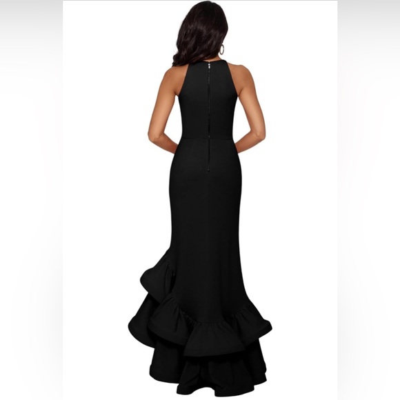 Betsy & Adam Women's Long Halter Crepe Tiered Ruffle Gown NWT Size 2 - Picture 4 of 16